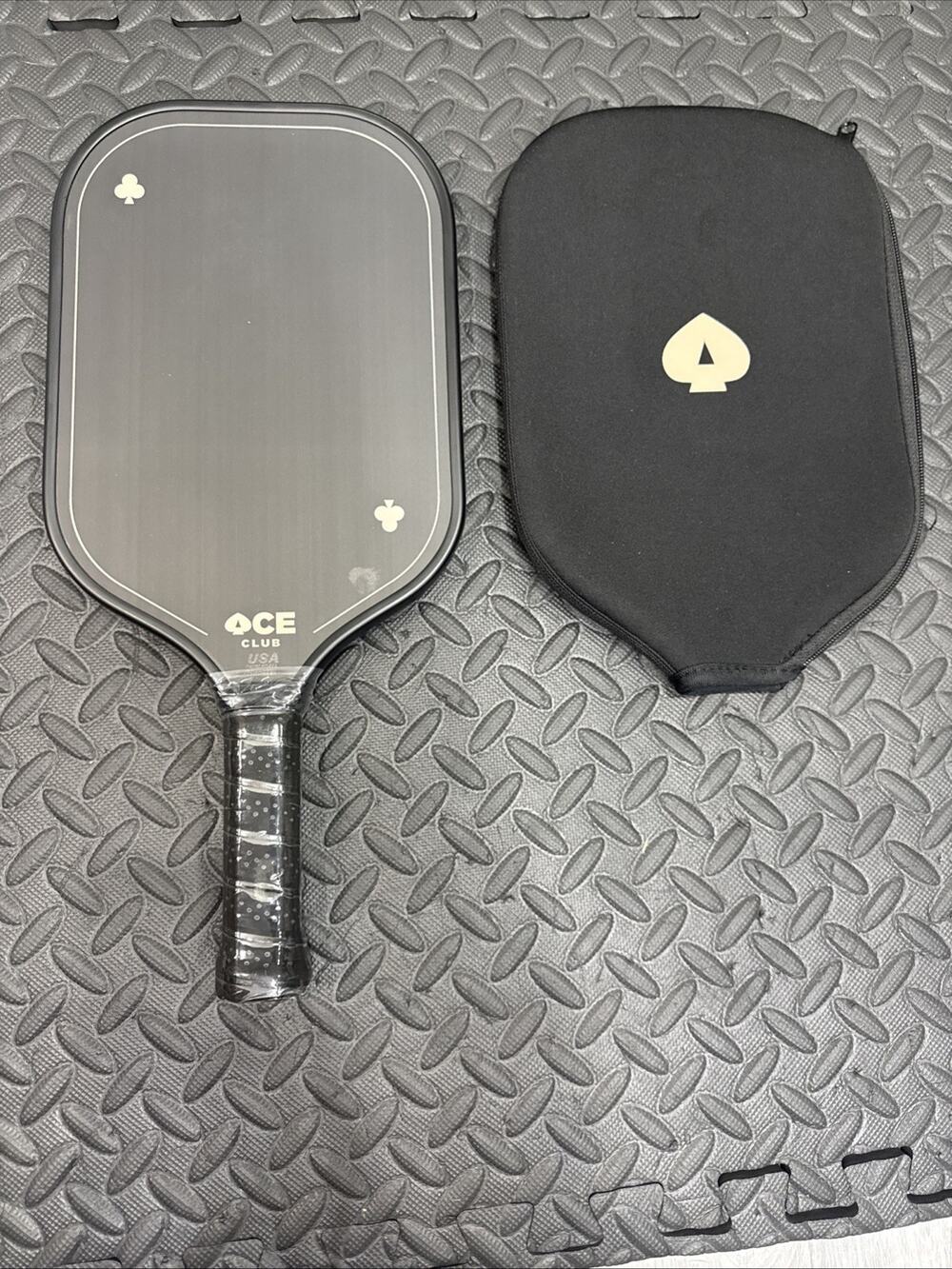 ACE CLUB Pickleball Paddle Black Carbon Fiber USA Approved W/ Headcover ~